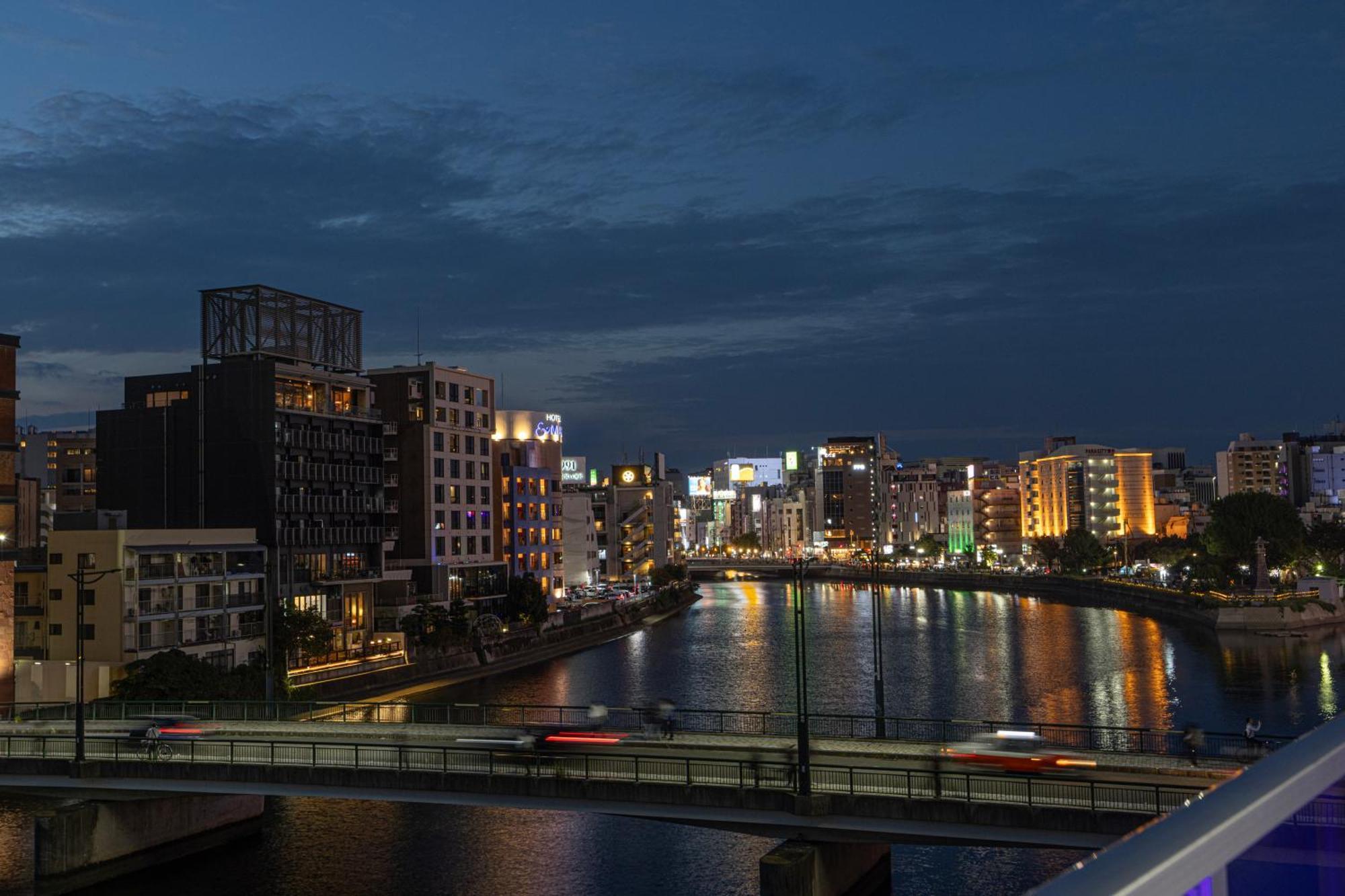 福岡市Rivil Hakataアパートメント エクステリア 写真
